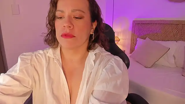 gipsela gomez online show from June 20, 7:16 pm