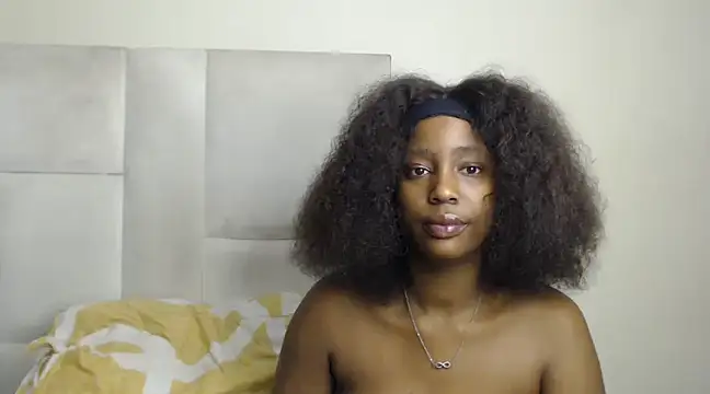 Spicey-Cheekss online show from December 8, 7:00 pm