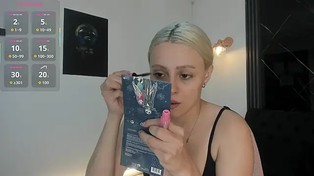 miacarperr1 online show from February 11, 8:36 pm