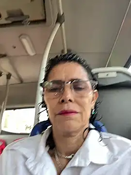 Snapshot of MireyaTorresGu chatting on May 31, 12:23 pm MireyaTorresGu online show from May 31, 12:23 pm