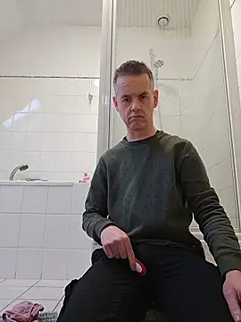 Hectorthyssen1 online show from February 13, 4:03 pm