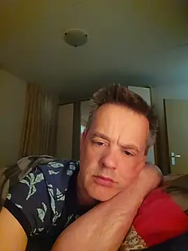 Snapshot of Hectorthyssen1 chatting on May 2, 7:24 am Hectorthyssen1 online show from May 2, 7:24 am
