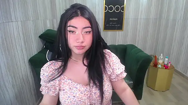 Snapshot of melodii_t chatting on December 2, 4:42 pm melodii t online show from December 2, 4:42 pm