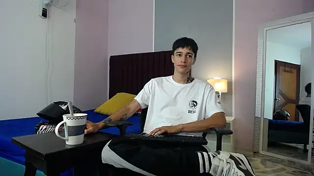 Zacktk7 online show from January 2, 4:30 am