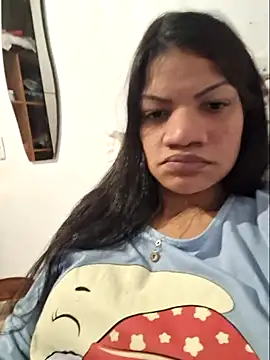 Snapshot of charllottebrasilian chatting on June 16, 12:13 am charllottebrasilian online show from June 16, 12:13 am