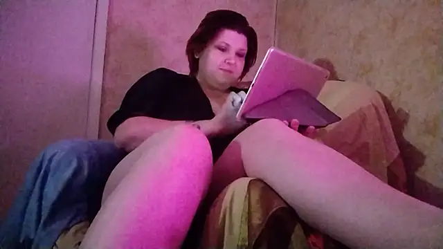 MalloryBartlett online show from December 25, 1:09 pm