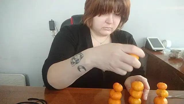 MalloryBartlett online show from January 5, 1:35 am