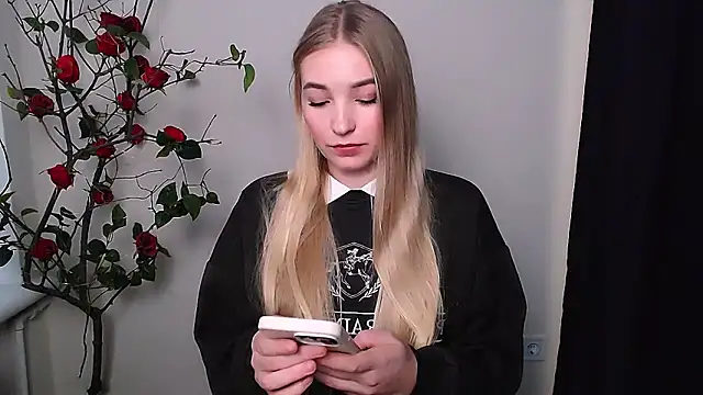 Queen ofLove online show from November 14, 2:16 pm