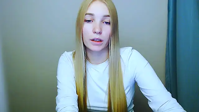 Queen ofLove online show from December 3, 9:35 pm