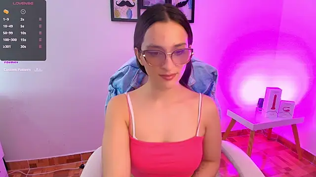 mariaan m  online show from February 10, 9:41 pm