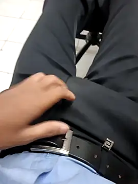 Snapshot of crrazy_boy1_ chatting on March 3, 5:30 pm crrazy boy1 online show from March 3, 5:30 pm