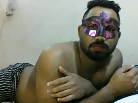 Snapshot of medo232586 chatting on December 10, 3:01 pm medo232586 online show from December 10, 3:01 pm