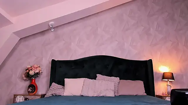 Snapshot of BaileyHays chatting on December 7, 6:43 am BaileyHays online show from December 7, 6:43 am