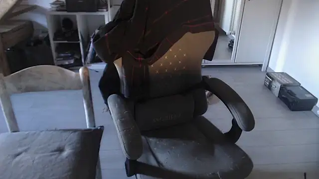 Snapshot of contemptumundi888 chatting on February 20, 9:54 am contemptumundi888 online show from February 20, 9:54 am