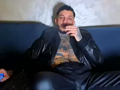 MentoXXL online show from January 11, 5:40 pm