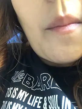 Snapshot of paulette_karim1 chatting on December 18, 2:38 pm paulette karim1 online show from December 18, 2:38 pm