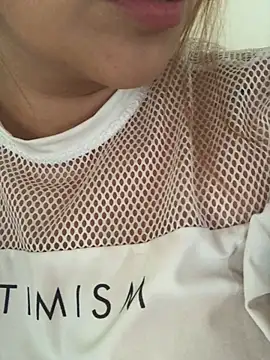 Snapshot of paulette_karim1 chatting on February 9, 7:09 pm paulette karim1 online show from February 9, 7:09 pm