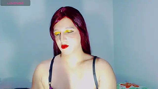 Snapshot of alexandrasexy32 chatting on July 15, 3:34 am alexandrasexy32 online show from July 15, 3:34 am