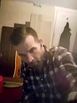 Snapshot of johnnyrockit chatting on December 12, 1:28 pm johnnyrockit online show from December 12, 1:28 pm