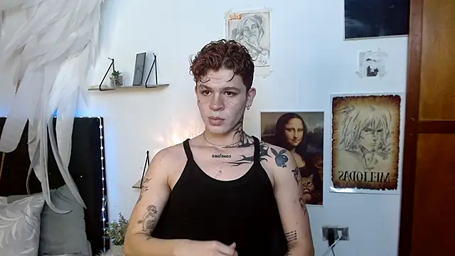 Snapshot of andrewWolffman chatting on December 6, 12:45 am andrewWolffman online show from December 6, 12:45 am