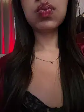 Snapshot of Lolitacooper chatting on May 27, 7:44 pm Lolitacooper online show from May 27, 7:44 pm