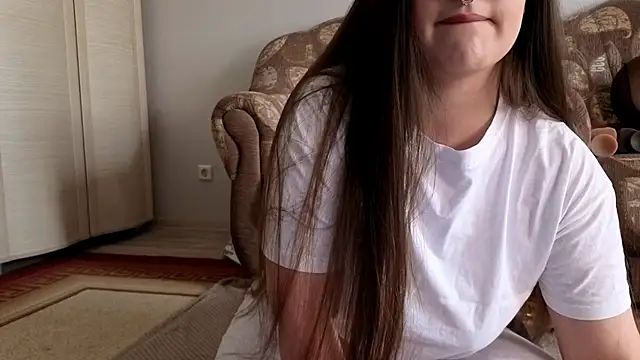 Snapshot of Aria_Blisss chatting on April 23, 4:14 am Aria Blisss online show from April 23, 4:14 am
