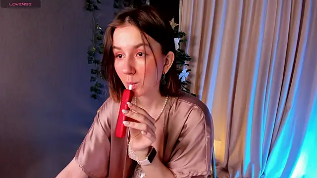 Snapshot of mind_game chatting on January 4, 5:27 am mind game online show from January 4, 5:27 am