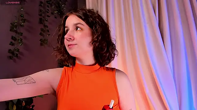 Snapshot of mind_game chatting on March 23, 7:42 am mind game online show from March 23, 7:42 am