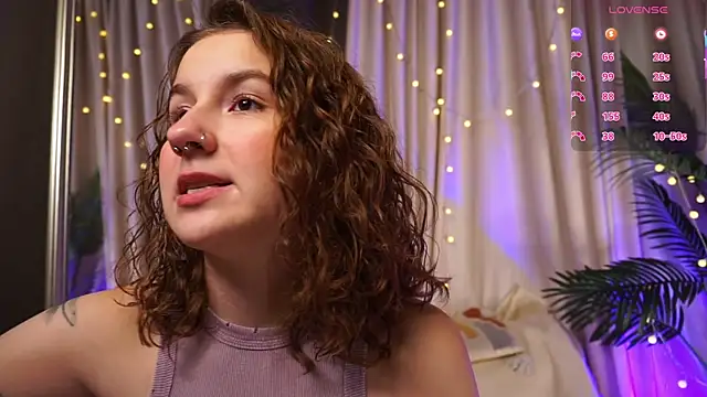 Snapshot of mind_game chatting on October 10, 6:12 am mind game online show from October 10, 6:12 am