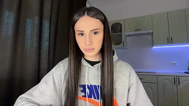 Kim Oberlin  online show from February 23, 1:08 pm