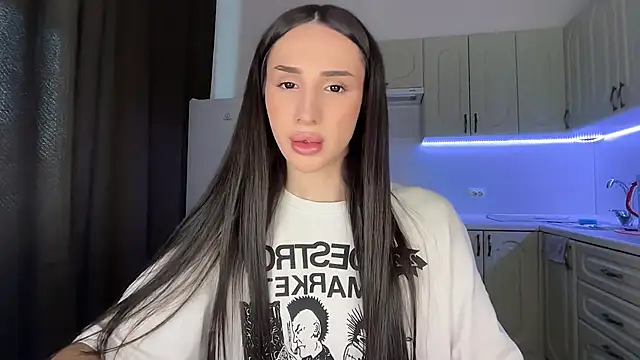 Kim Oberlin  online show from March 6, 12:23 pm