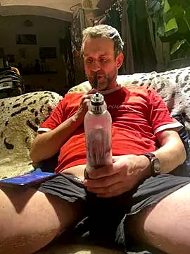 Snapshot of Gilgamesch1704 chatting on October 30, 12:56 am Gilgamesch1704 online show from October 30, 12:56 am