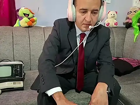 yazforeSolo online show from September 15, 2:17 pm