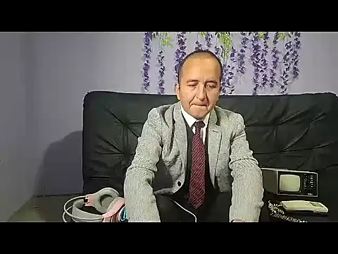 yazforeSolo online show from November 10, 2:38 pm