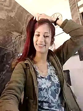 Snapshot of catt_evans1 chatting on December 17, 3:17 am catt evans1 online show from December 17, 3:17 am