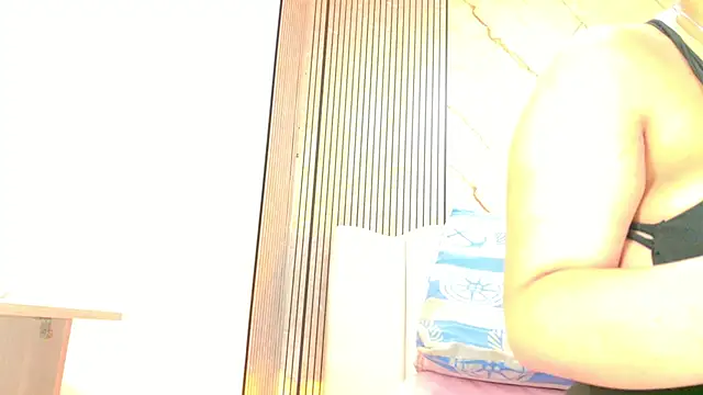 Sofia martiin online show from March 21, 3:00 am