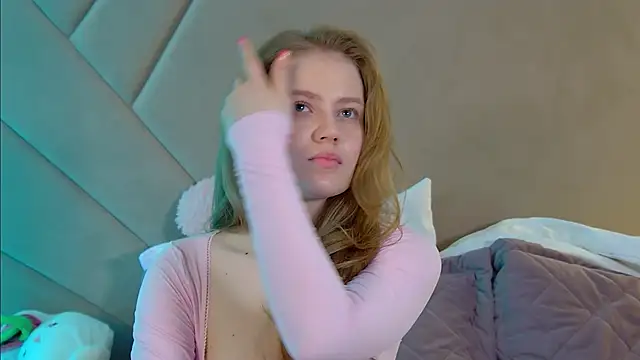 SelinSwarovski online show from March 30, 4:30 pm