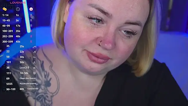 ZaraReignn online show from December 16, 8:36 pm