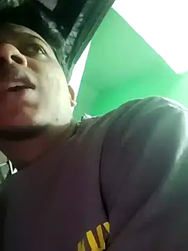 Snapshot of sailord chatting on February 22, 1:02 pm sailord online show from February 22, 1:02 pm