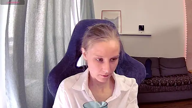 Snapshot of KatiKate chatting on August 5, 2:53 pm KatiKate online show from August 5, 2:53 pm