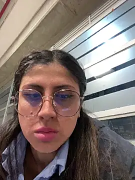 girl anni online show from March 4, 11:54 pm