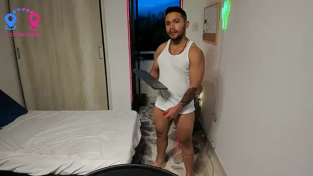 Snapshot of Travis_bakers chatting on November 30, 10:47 pm Travis bakers online show from November 30, 10:47 pm