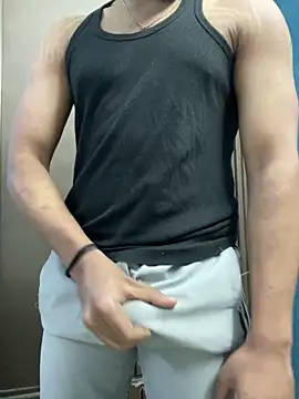 Snapshot of raghavs chatting on December 15, 8:18 am raghavs online show from December 15, 8:18 am