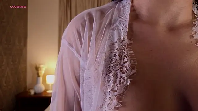 UdelaAshfield online show from February 20, 4:14 pm