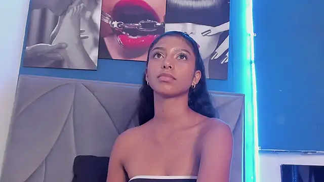 Snapshot of GeorginaRoy chatting on December 4, 7:23 pm GeorginaRoy online show from December 4, 7:23 pm