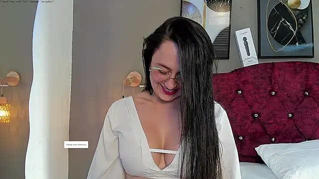 Snapshot of angela_nix chatting on May 9, 3:06 pm angela nix online show from May 9, 3:06 pm