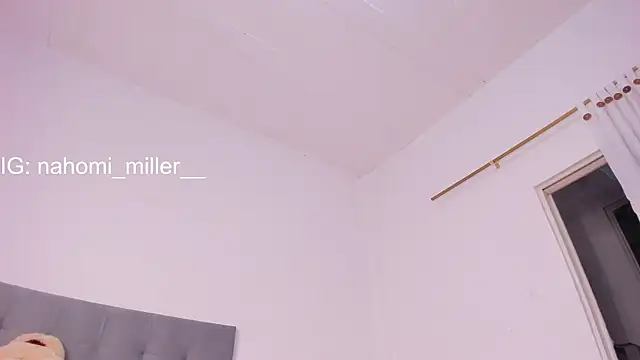 NAHOMI MILLER online show from January 12, 8:04 am