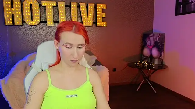 Snapshot of AliceBYKiss chatting on February 14, 3:58 pm AliceBYKiss online show from February 14, 3:58 pm