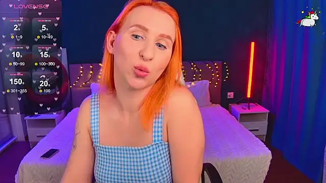 AliceBYKiss online show from March 2, 6:15 pm