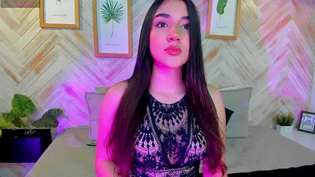 Snapshot of AniiRose chatting on January 6, 9:54 pm AniiRose online show from January 6, 9:54 pm